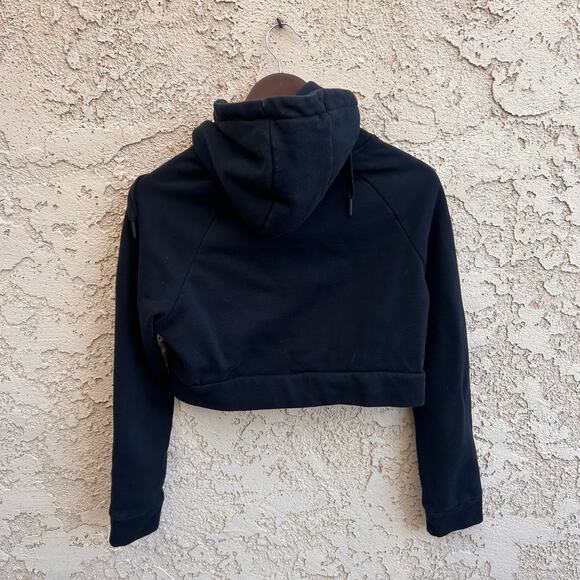 GYMSHARK Cropped Logo Hoodie Size Small - Picture 2 of 4